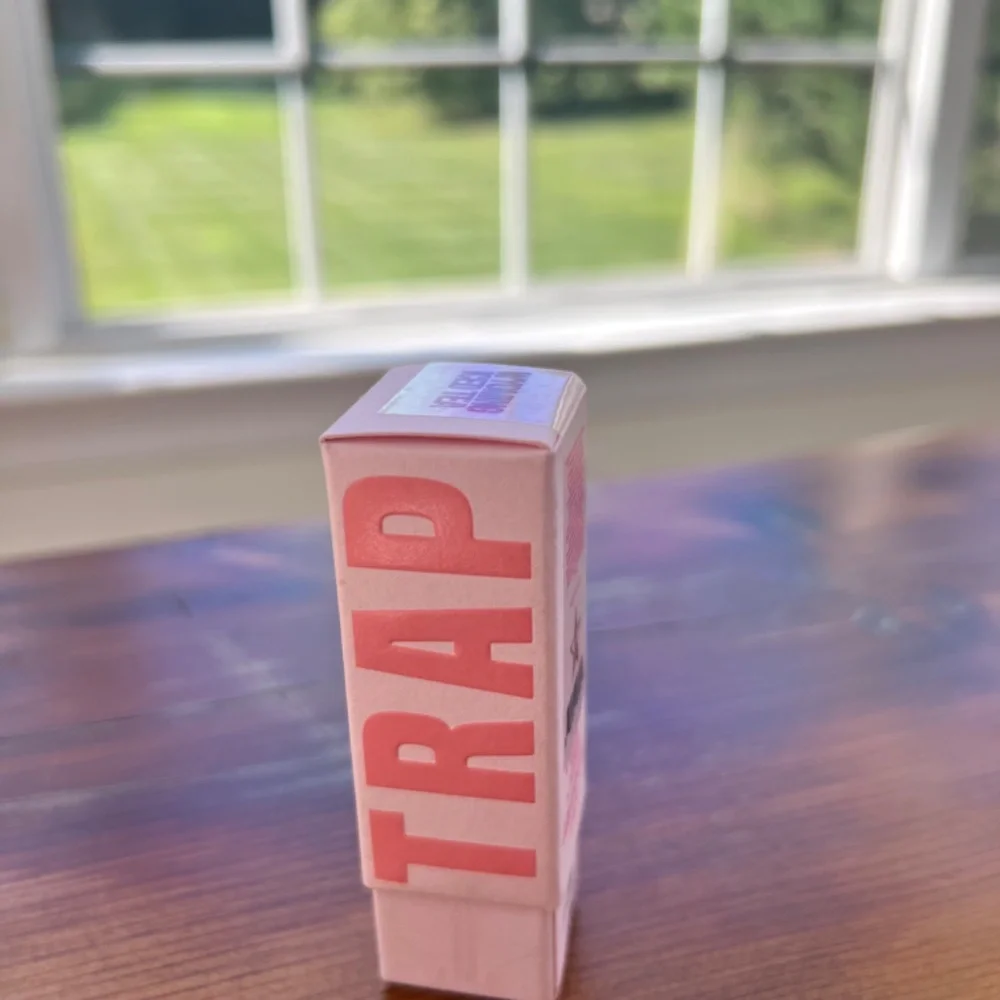 WYOMING ICED TEA New in Box Jeffree‎ Star Velvet Trap Lipstick Peach Terra Cotta